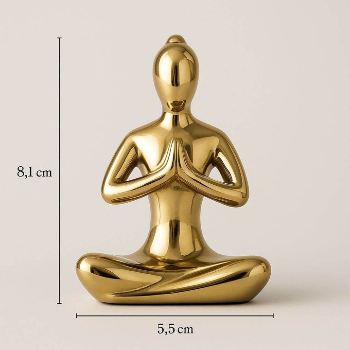 Estatueta dourada em cerâmica de 8,1 cm em posição de Anjali Mudra, símbolo de gratidão e paz interior para decoração e meditação.