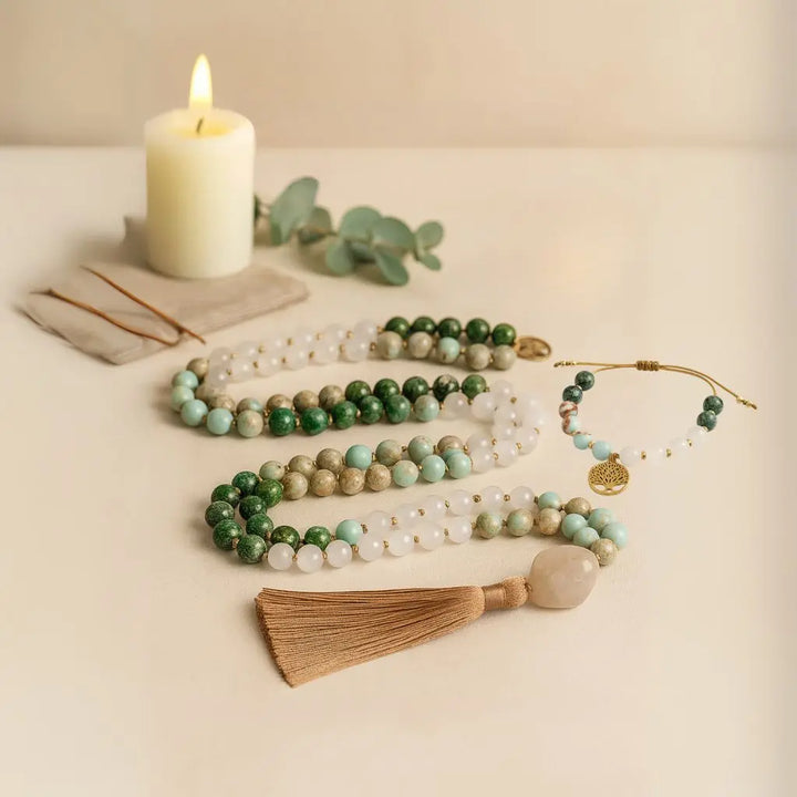 Japamala 108 contas com Jade Branca, Turquesa Africana, Jaspe Imperador e Quartzo Branco para meditação profunda e equilíbrio espiritual.
