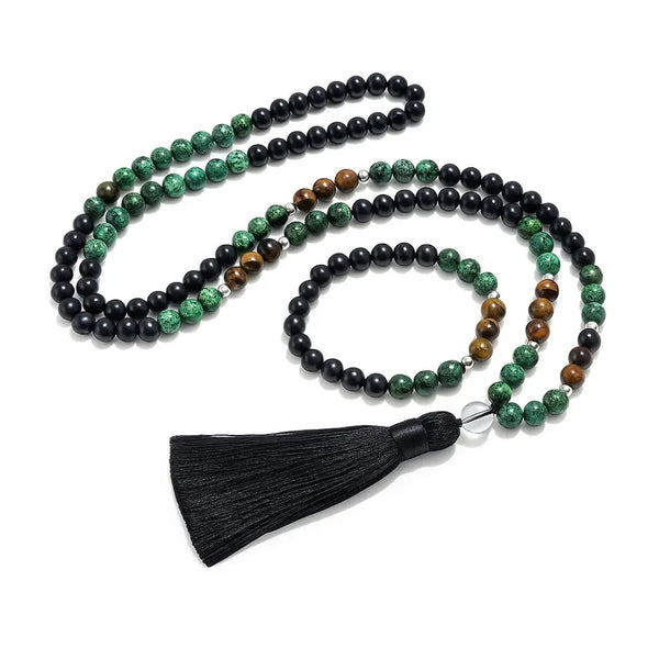 Japamala 108 contas de pedras naturais Ágata Negra, Turquesa Africana e Olho de Tigre, com tassel preto. Ideal para meditação e equilíbrio energético.