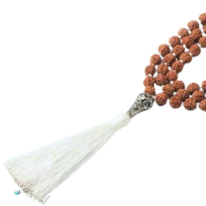  Tassel branco do Japamala de Semente de Rudraksha, representando a pureza e a serenidade, perfeito para aprofundar práticas meditativas.