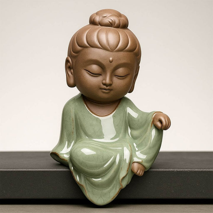 Estátua mini Buda em cerâmica verde sentada, ideal para decoração espiritual e ambiente zen